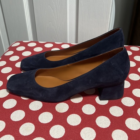 J.McLaughlin Navy Suede size 10 - Picture 3 of 5